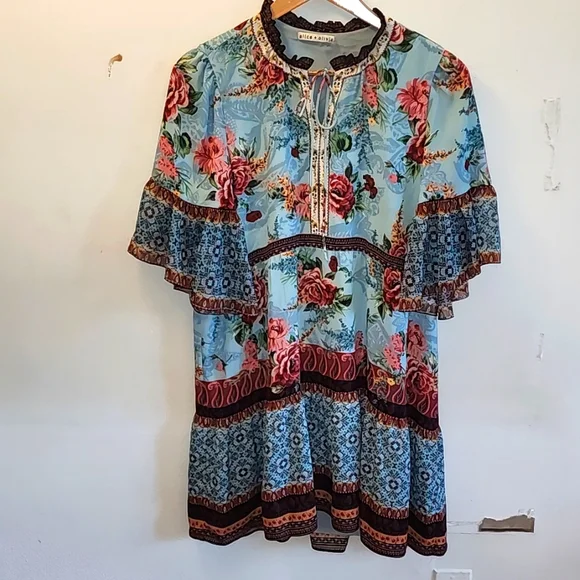 Alice + Olivia | Dresses | Close Out Sale Alice Olivia Mini Dress | Poshmark Alice + Olivia | Dresses | Close Out Sale Alice Olivia Mini Dress | Poshmark